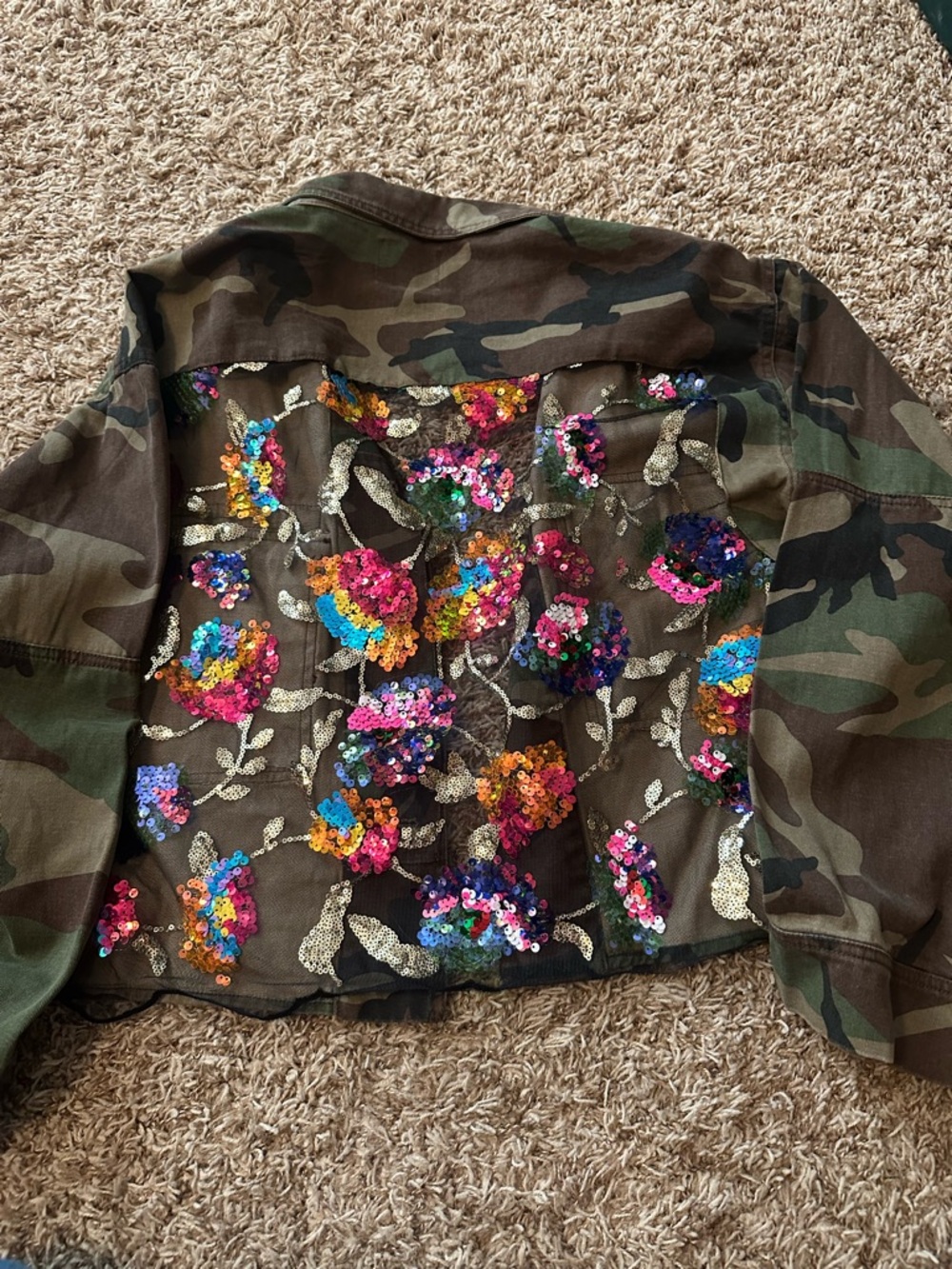 CAMO JACKET WITH SEQUIN DETAIL- 1XL- NWT - Picture 2 of 7